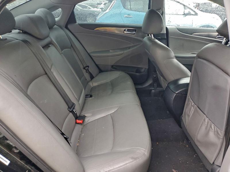 Photo 10 from auction – 2014 HYUNDAI SONATA HYB with VIN KMHEC4A40EA110453
