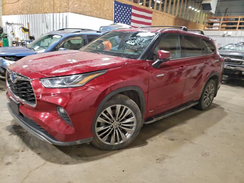 TOYOTA HIGHLANDER 2021 with VIN 5TDEBRCH1MS051953 - Photo from auction
