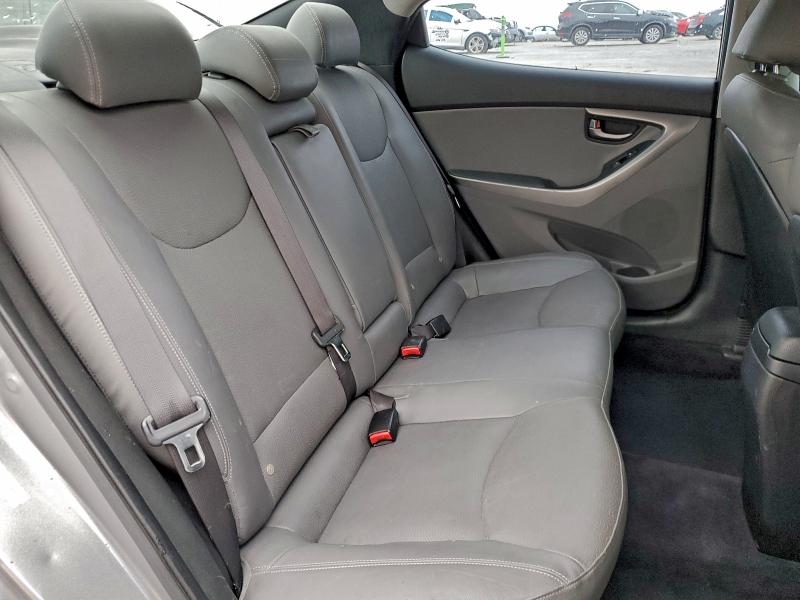 Photo 10 from auction – 2012 HYUNDAI ELANTRA GL with VIN KMHDH4AE1CU248987