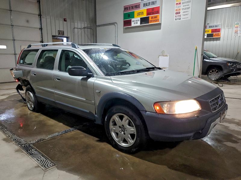 Photo 4 from auction – 2005 VOLVO XC70 with VIN YV1SZ592951177786