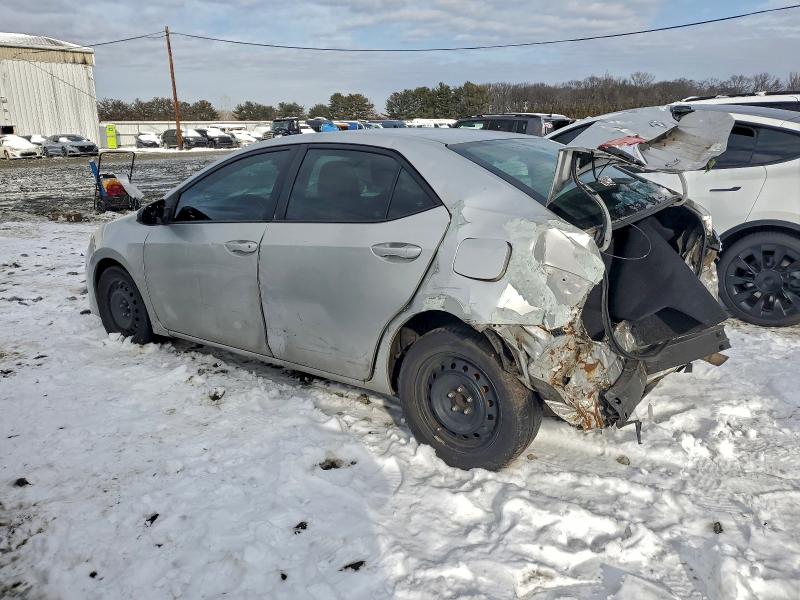 Foto 2 de la subasta – 2018 TOYOTA COROLLA L con VIN 5YFBURHE8JP837488