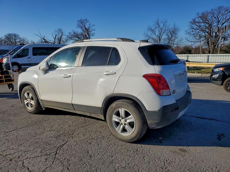Photo 2 from auction – 2015 CHEVROLET TRAX 1LT with VIN KL7CJLSB9FB099776
