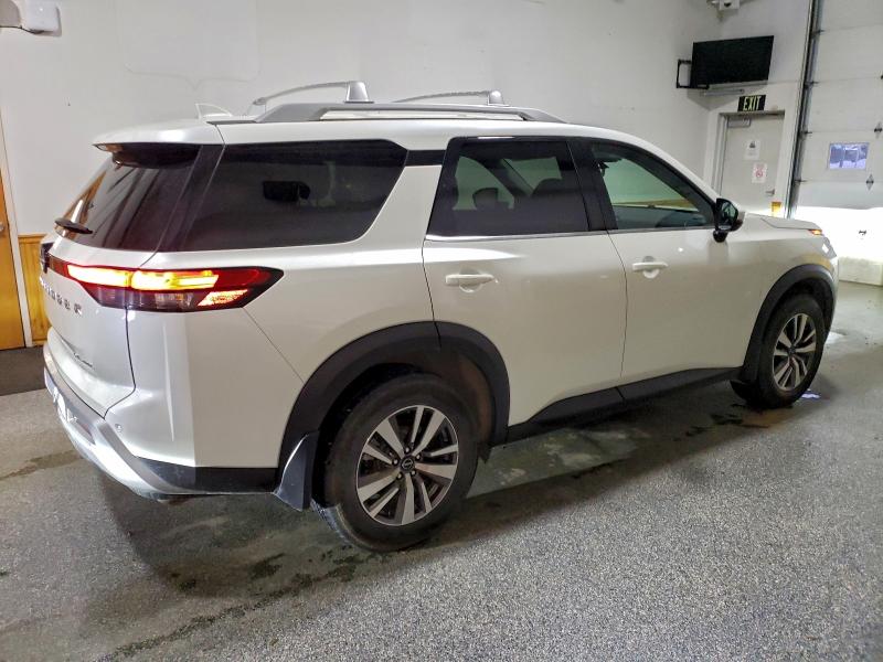 Photo 3 from auction – 2023 NISSAN PATHFINDER with VIN 5N1DR3CC0PC210570
