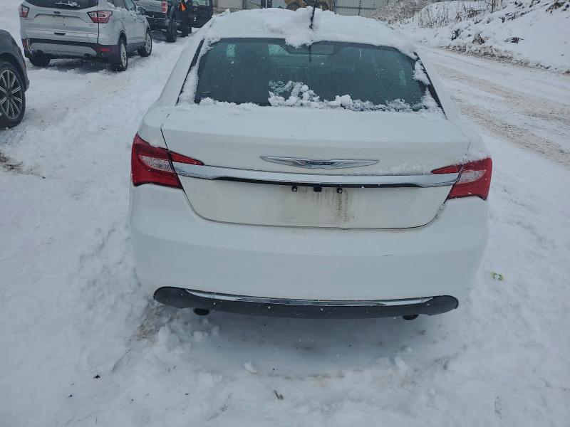 Photo 6 from auction – 2014 CHRYSLER 200 LIMITE with VIN 1C3CCBCG4EN121475