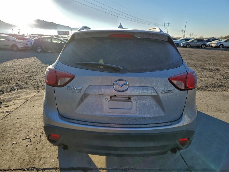 Photo 6 from auction – 2016 MAZDA CX-5 TOURI with VIN JM3KE4CY0G0625163