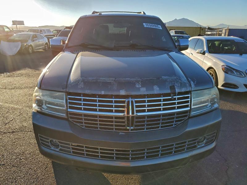 Photo 5 from auction – 2013 LINCOLN NAVIGATOR with VIN 5LMJJ2J59DEL01455