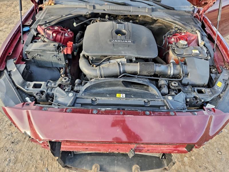 Photo 11 from auction – 2017 JAGUAR XE with VIN SAJAR4BG4HA963857