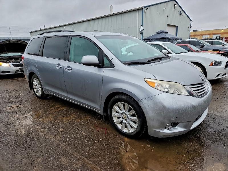 Photo 4 from auction – 2011 TOYOTA SIENNA XLE with VIN 5TDDK3DC6BS005754