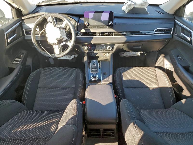 Photo 8 from auction – 2024 MITSUBISHI OUTLANDER with VIN JA4J3UA84RZ033402