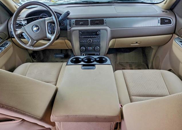 Photo 8 from auction – 2010 CHEVROLET TAHOE C150 with VIN 1GNMCAE38AR185159