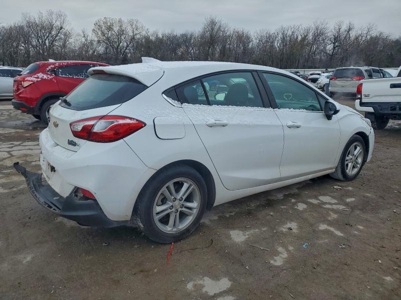 Photo 3 from auction – 2017 CHEVROLET CRUZE LT with VIN 3G1BE6SM8HS609167