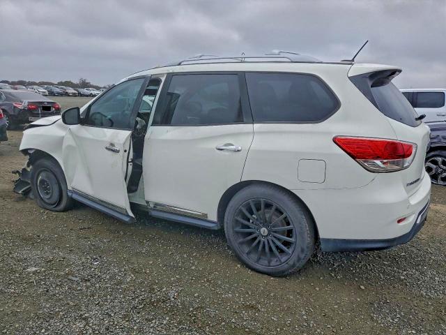 Photo 2 from auction – 2013 NISSAN PATHFINDER with VIN 5N1AR2MM4DC633717