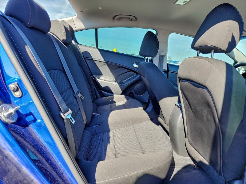 Photo 10 from auction – 2018 KIA FORTE LX with VIN 3KPFK4A78JE273901