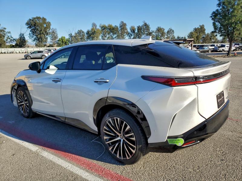 Photo 2 from auction – 2023 LEXUS RZ with VIN JTJAAAAB5PA002531