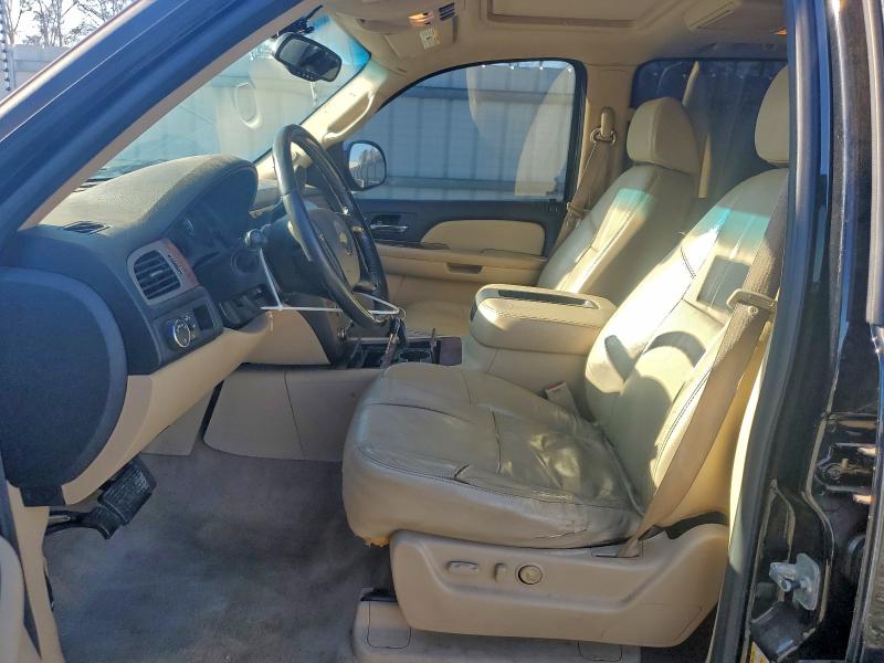Photo 7 from auction – 2008 CHEVROLET SUBURBAN C with VIN 3GNFC16038G248532