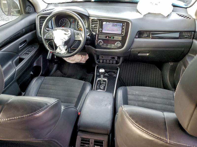 Photo 8 from auction – 2019 MITSUBISHI OUTLANDER with VIN JA4AD3A3XKZ008974