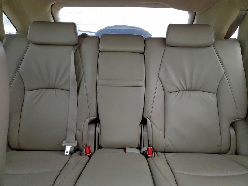 Photo 10 from auction – 2005 LEXUS RX 330 with VIN 2T2HA31U35C069907