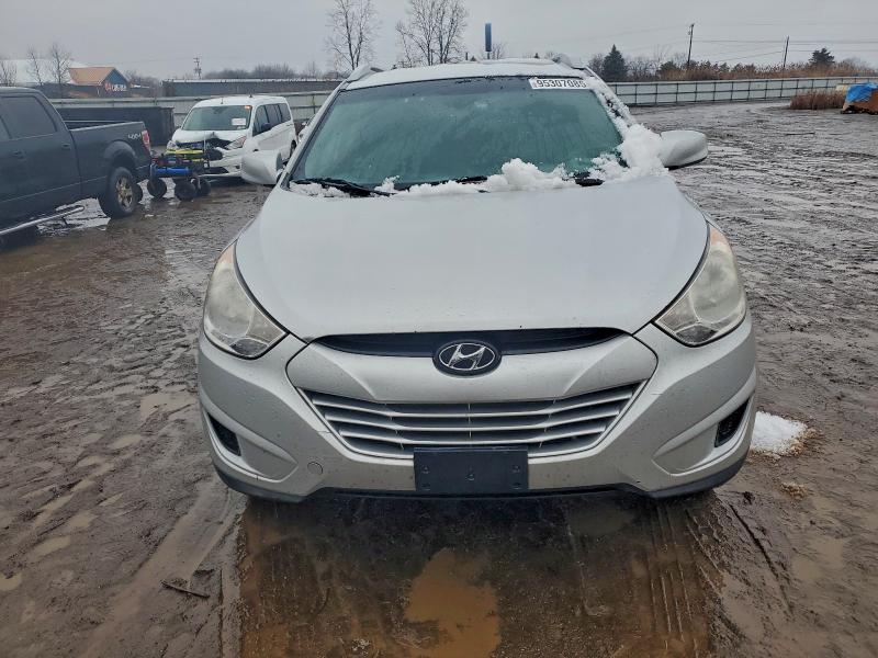 Photo 5 from auction – 2011 HYUNDAI TUCSON GLS with VIN KM8JUCAC0BU300213