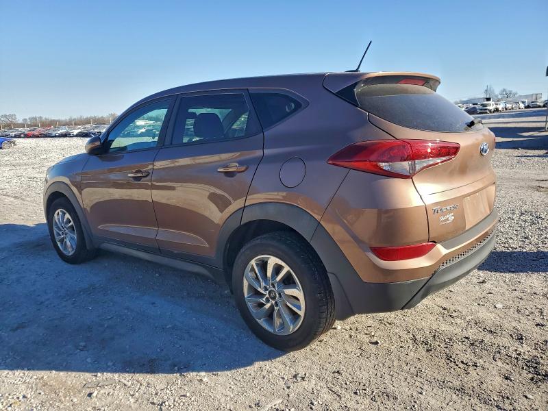 Photo 2 from auction – 2016 HYUNDAI TUCSON SE with VIN KM8J23A47GU224883