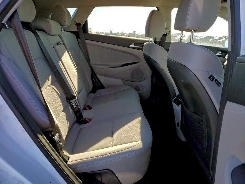 Photo 11 from auction – 2019 HYUNDAI TUCSON LIM with VIN KM8J3CAL2KU971630