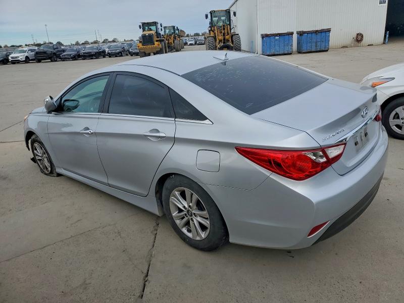 Photo 2 from auction – 2014 HYUNDAI SONATA GLS with VIN 5NPEB4AC8EH823379