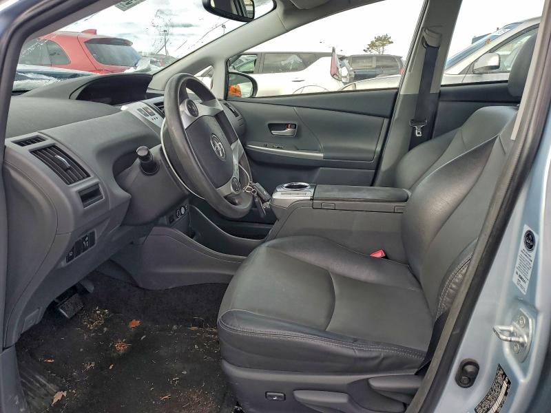Photo 7 from auction – 2012 TOYOTA PRIUS V with VIN JTDZN3EU1C3122598