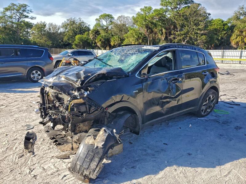 KIA SPORTAGE E 2022 with VIN KNDPNCAC2N7946884 - Photo from auction