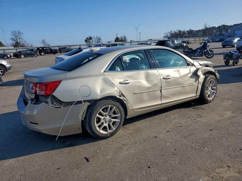 Photo 3 from auction – 2015 CHEVROLET MALIBU 1LT with VIN 1G11C5SL8FF291054