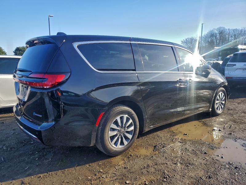 Foto 3 de la subasta – 2025 CHRYSLER PACIFICA H con VIN 2C4RC1S70SR572869