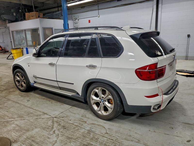 Photo 2 from auction – 2011 BMW X5 XDRIVE3 with VIN 5UXZW0C54BL661270