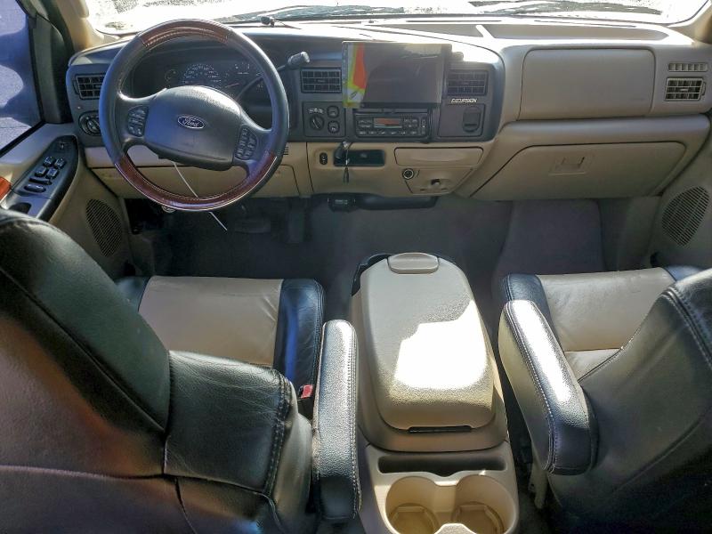 Photo 8 from auction – 2005 FORD EXCURSION with VIN 1FMSU45P35EB37028