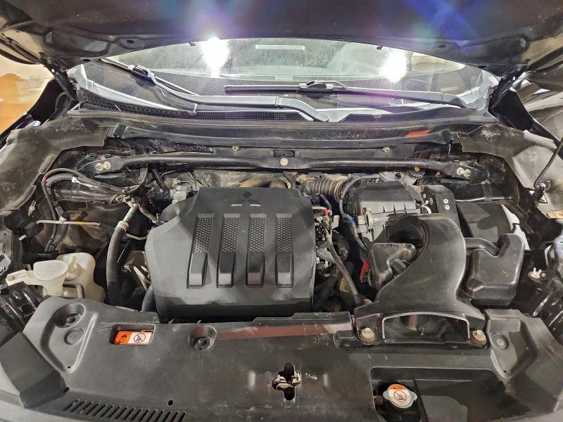 Photo 12 from auction – 2019 MITSUBISHI ECLIPSE CR with VIN JA4AT4AA5KZ606137