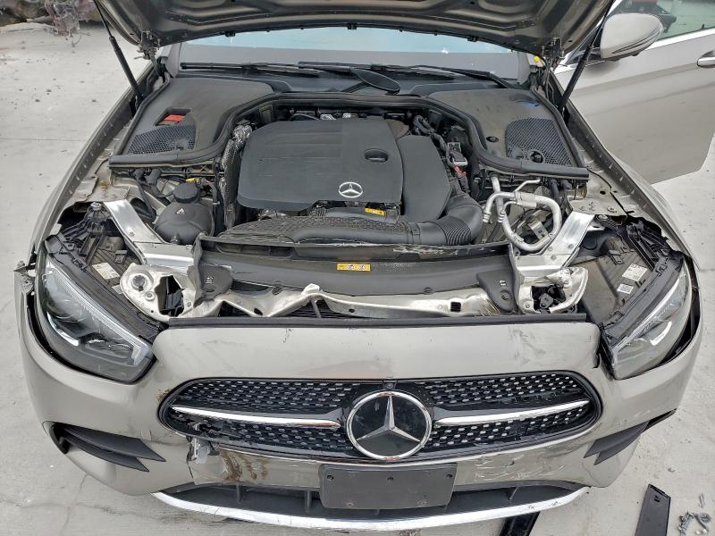 Photo 11 from auction – 2022 MERCEDES-BENZ E 350 with VIN W1KZF8DB2NB011857