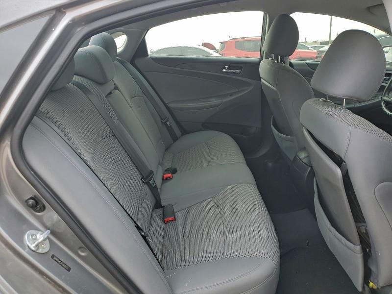 Photo 10 from auction – 2014 HYUNDAI SONATA GLS with VIN 5NPEB4ACXEH900172