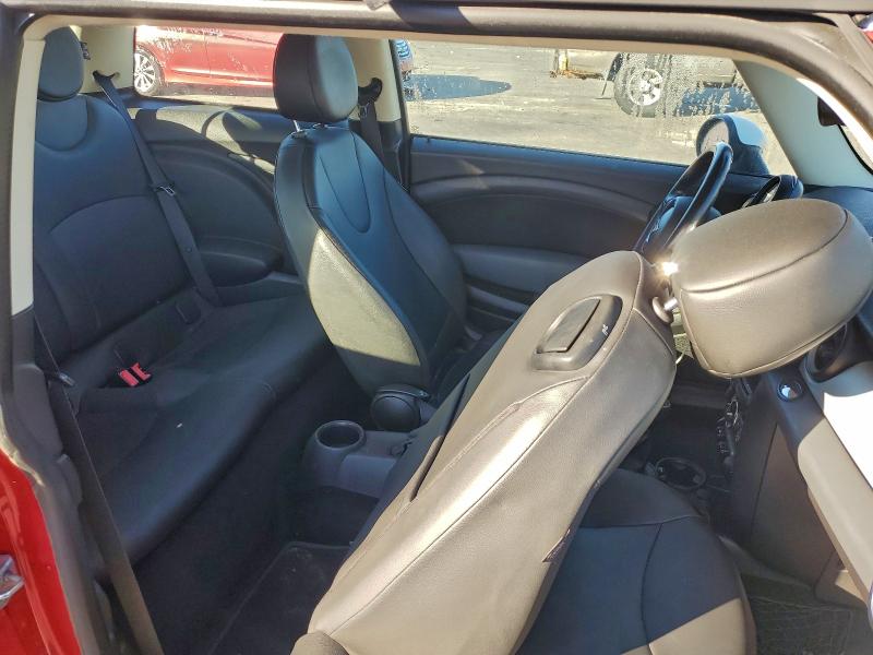 Photo 10 from auction – 2011 MINI COOPER with VIN WMWSU3C59BT184536
