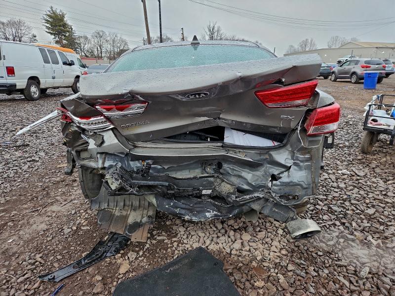 Photo 6 from auction – 2016 KIA OPTIMA EX with VIN 5XXGU4L3XGG105010