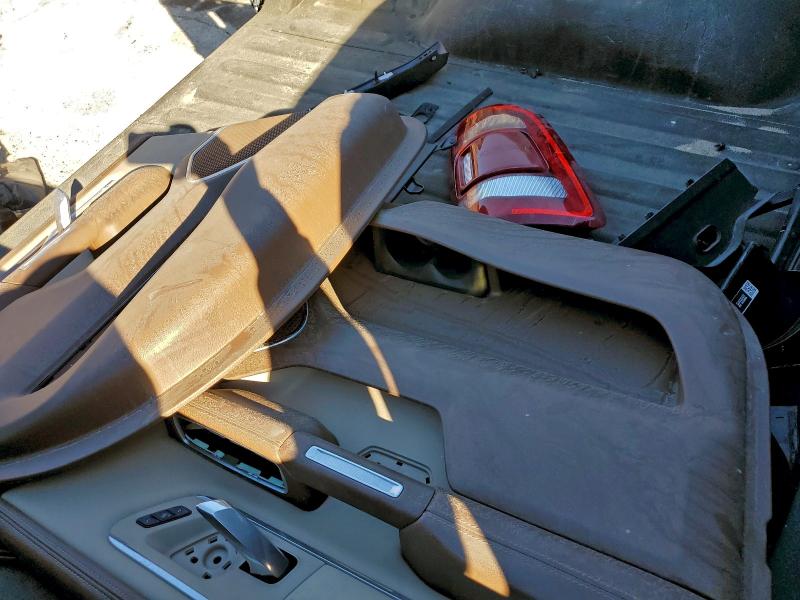 Photo 12 from auction – 2020 RAM 1500 LARAM with VIN 1C6SRFJT2LN236352