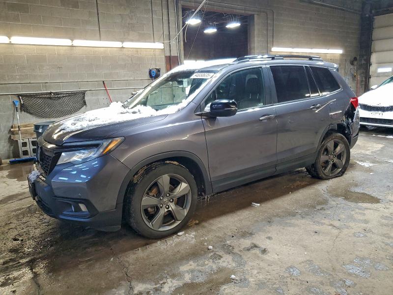 Photo 1 from auction – 2019 HONDA PASSPORT with VIN 5FNYF7H96KB006192
