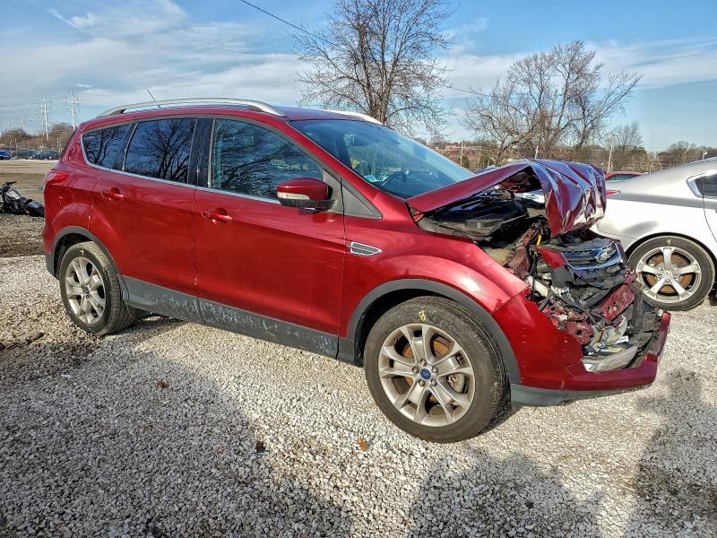 Photo 4 from auction – 2016 FORD ESCAPE with VIN 1FMCU9JX2GUB04229