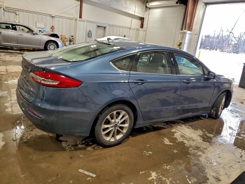 Photo 3 from auction – 2019 FORD FUSION SE with VIN 3FA6P0H74KR123302