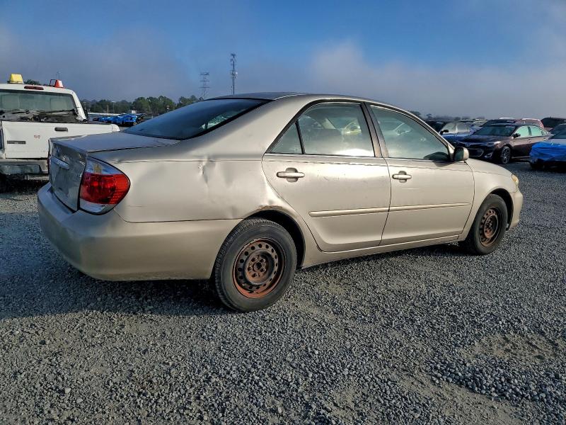 Photo 3 from auction – 2005 TOYOTA CAMRY LE with VIN 4T1BE32K65U414339