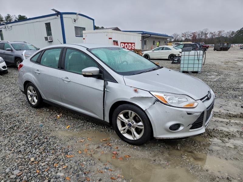 Photo 4 from auction – 2014 FORD FOCUS SE with VIN 1FADP3F27EL182458