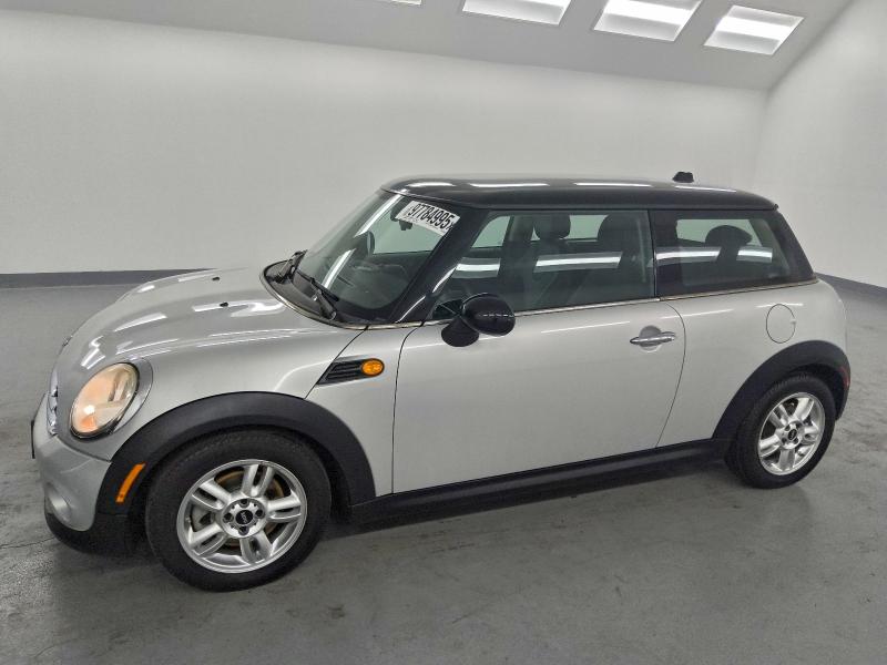 MINI COOPER 2011 with VIN WMWSU3C52BT092619 - Photo from auction