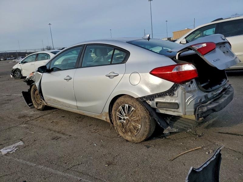 Photo 2 from auction – 2015 KIA FORTE LX with VIN KNAFK4A60F5433678