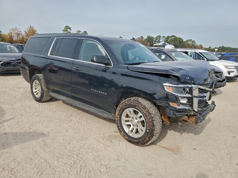 Photo 4 from auction – 2019 CHEVROLET SUBURBAN K with VIN 1GNSKHKC8KR365301