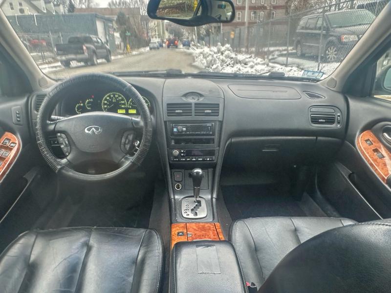 Photo 9 from auction – 2002 INFINITI I35 with VIN JNKDA31A02T015167