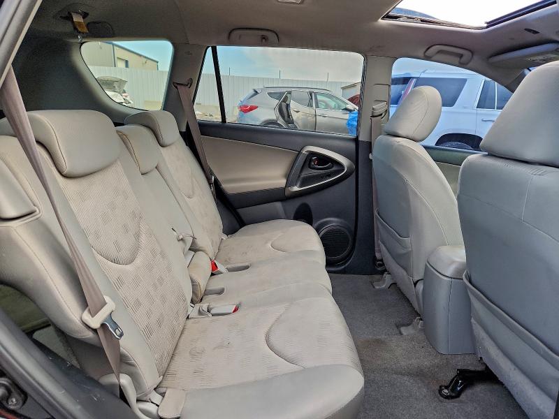 Снимка 11 от търг – 2010 TOYOTA RAV4 с VIN JTMBF4DV1AD037203