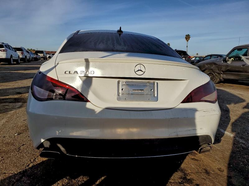 Photo 6 from auction – 2015 MERCEDES-BENZ CLA with VIN WDDSJ4EB5FN213437