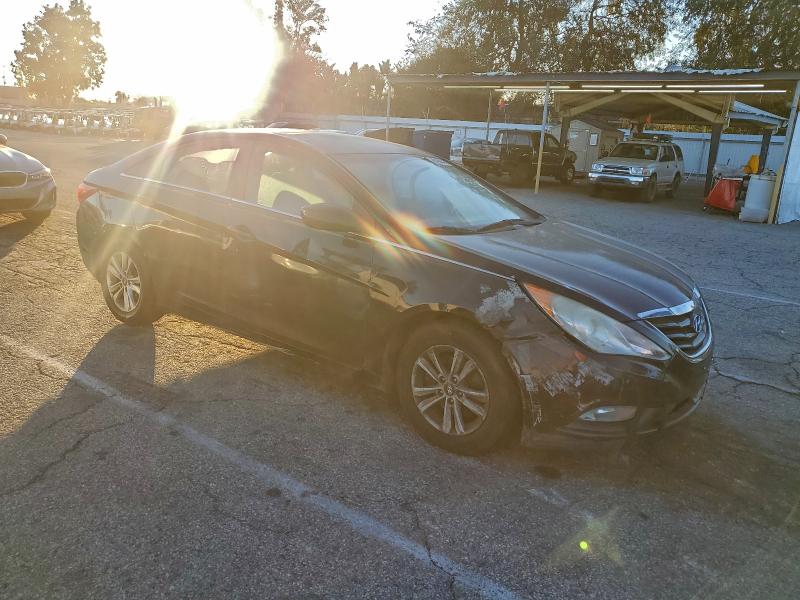 Photo 4 from auction – 2013 HYUNDAI SONATA GLS with VIN 5NPEB4AC0DH777898