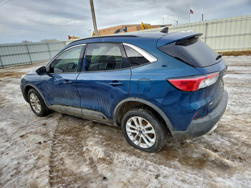 Photo 2 from auction – 2020 FORD ESCAPE SE with VIN 1FMCU9G64LUC48423